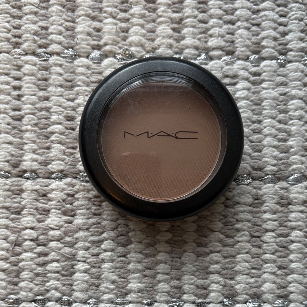 MAC Blush - EMOTE  — Warm Beige Matte